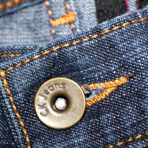 Calvin Klein Low-Rise Flare Jeans - Dark Wash - 33โ Inseam-Y2K - Picture 8 of 9